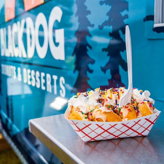 Donut forget, tonight is Food Truck Friday at Carousel Village! Another night of delectable food trucks, Carousel and train rides, live entertainment and more. 

🚘 PARKING TIP: The easiest parking option is to park in the Zoo parking lot for free and take the quick walk to Carousel Village. 

📸: @blackdogdonutsquad @cultro_pvd @champmelt
@pvd_foodtruckevents 
.
.
.
#foodtruckfriday #fridayfeels #foodies #donuts #donutlover #foodinstagram #rhodeisland #Providence #fridayvibes