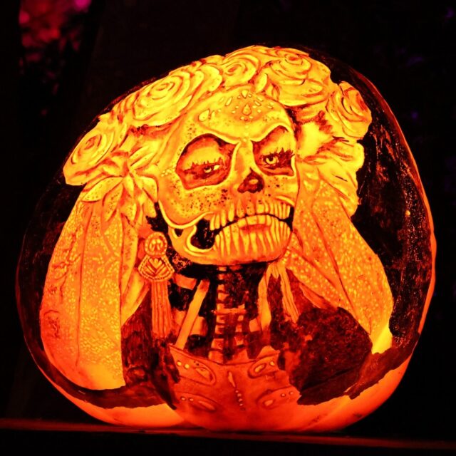 🎃 Don't wait! The spookiest time of the year is here, and it's the FINAL WEEK to experience the magic of the Jack-O-Lantern Spectacular presented by Citizens! It's the perfect way to cap off the season and celebrate Halloween with thousands of glowing, hand-carved pumpkin masterpieces. ✨

Tickets and time slots are selling out fast, grab your spot now at rwpzoo.org/jols 🎟